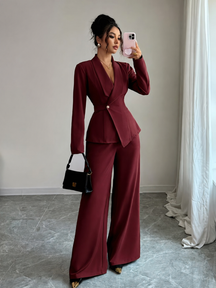 Conjunto Alfaiataria com Blazer Peplum Acinturado e Calça Pantalona- Loreta