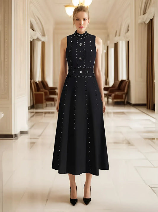 Vestido Feminino Midi Elegante com Gola Alta e Bordados em Pedraria - Penelope