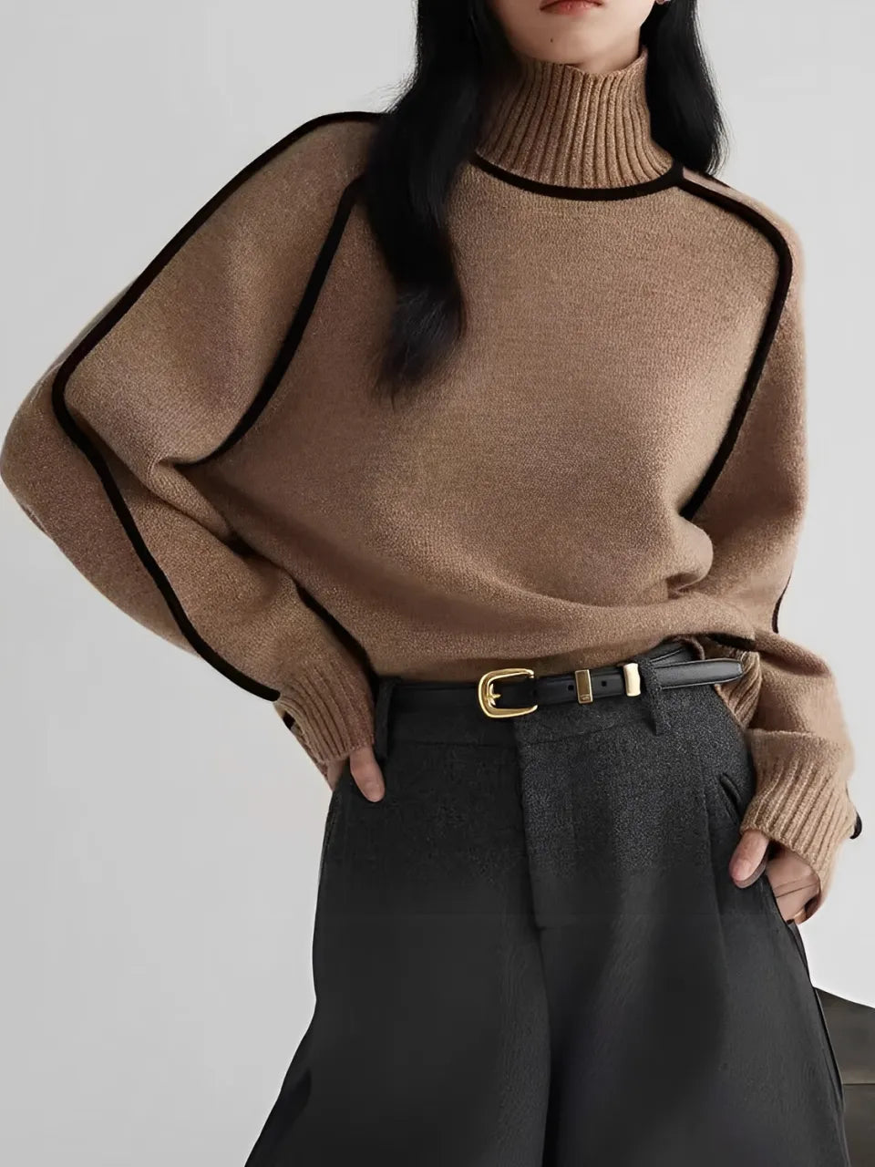 Suéter Gola Alta e Punho Canelados com Listras em Relevo 3D - Natalie