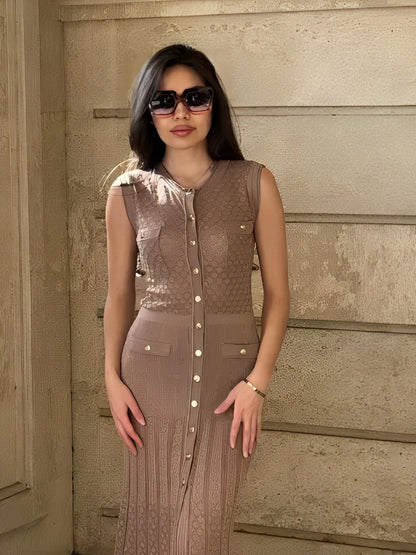 Vestido Feminino Midi de Tricô Sem Mangas com Abertura de Botões - Manon