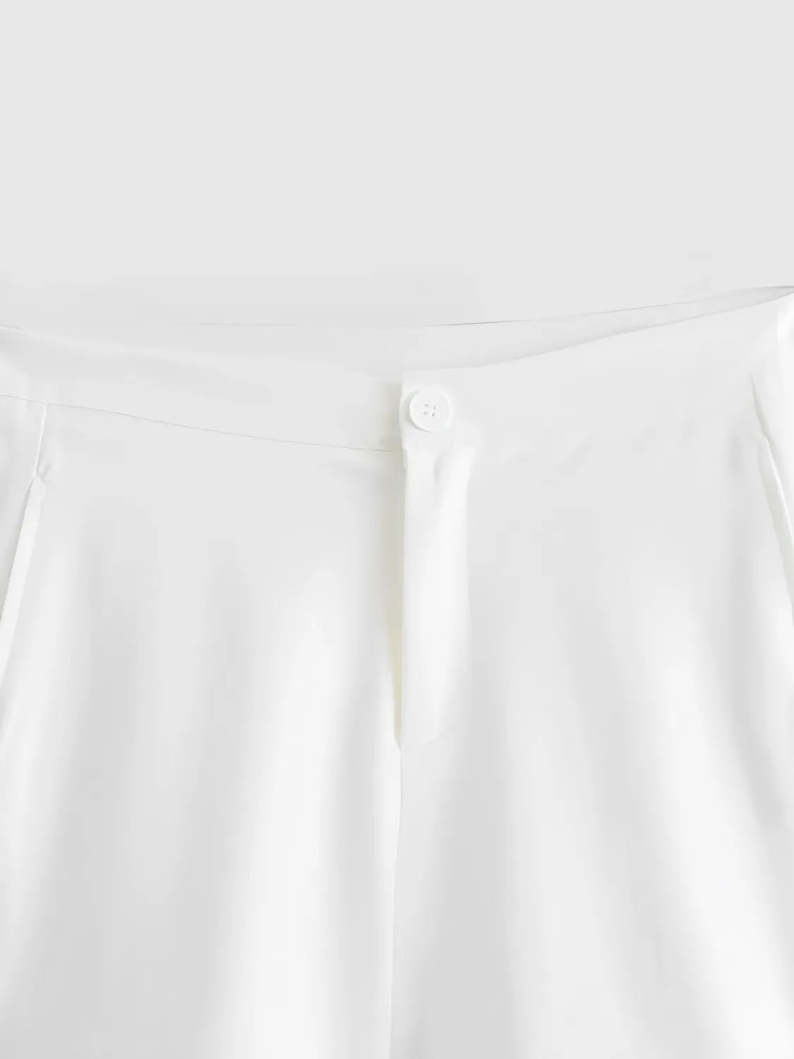 Conjunto Feminino Alfaiataria Blusa com Abotoamento Frontal e Shorts Cintura Alta - Ava