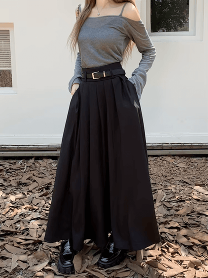 Saia Feminina Longa Plissada Estruturada  com Bolsos e Cintura Alta – Anisha