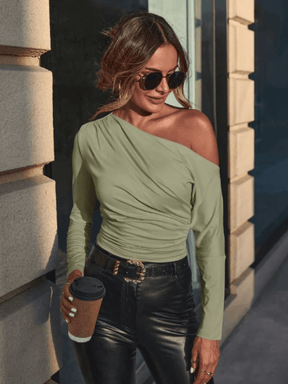 Blusa Design Assimétrico de Ombro Único e Drapeado Sofisticado – Amaya