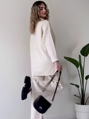 Conjunto Canelado com Camisa Alongada de Botões e Calça Reta – Camila