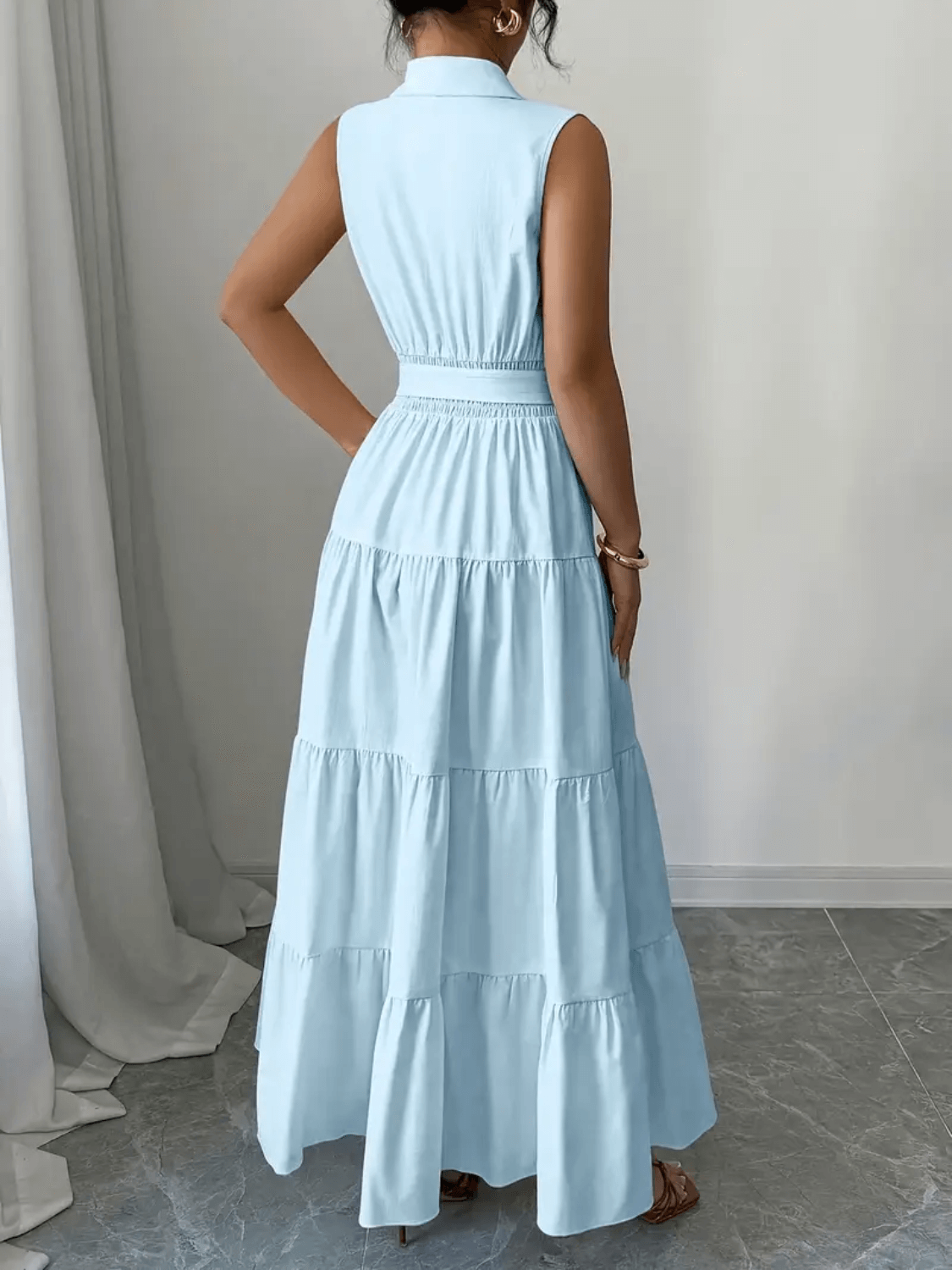 Vestido Feminino Longo em Camadas Franzidas com Gola Polo Cintura com Elástico nas Costas e Cinto Ajustável – Suzy