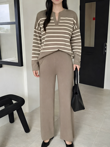 Conjunto em Tricô com Suéter Oversized Listrado e Calça Wide Leg - Caroline