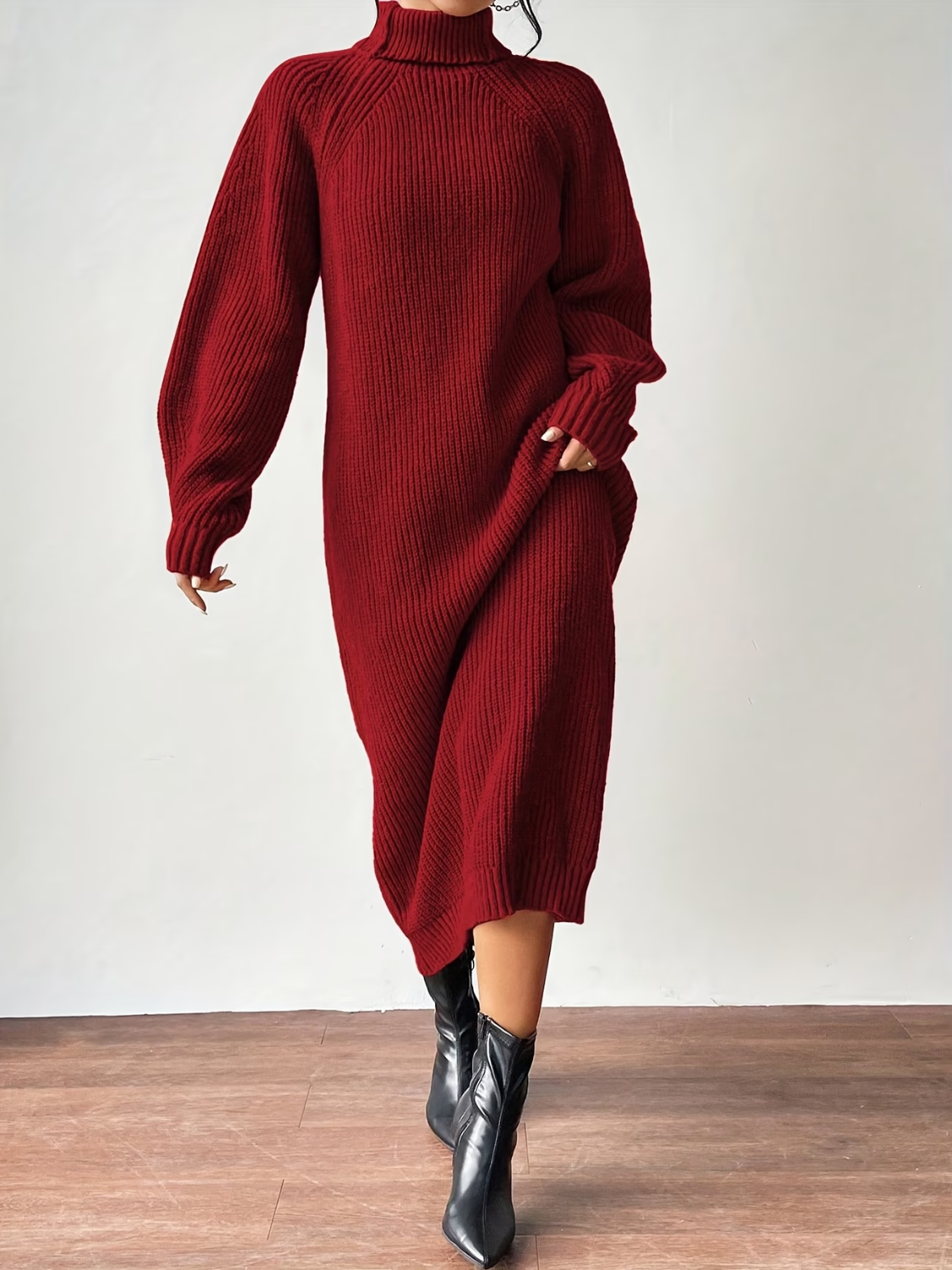 Vestido Suéter Midi em Tricô Canelado com Gola Alta e Mangas Longas -Julieta