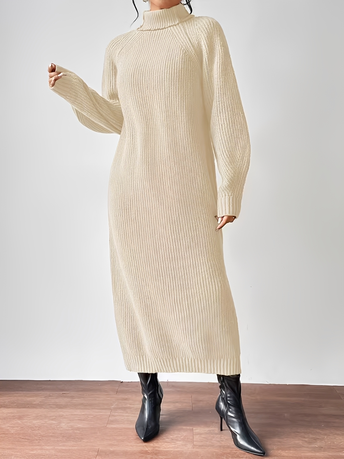 Vestido Suéter Midi em Tricô Canelado com Gola Alta e Mangas Longas -Julieta