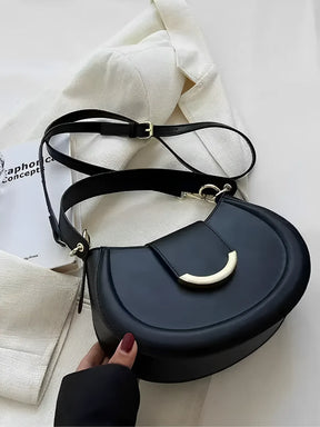 Bolsa Feminina De Ombro Meia Lua em Couro PU com Alça Ajustável - Patricia