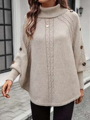 Poncho em Tricô com Gola Alta Detalhe Trançado e Botões Decorativos- Thalia