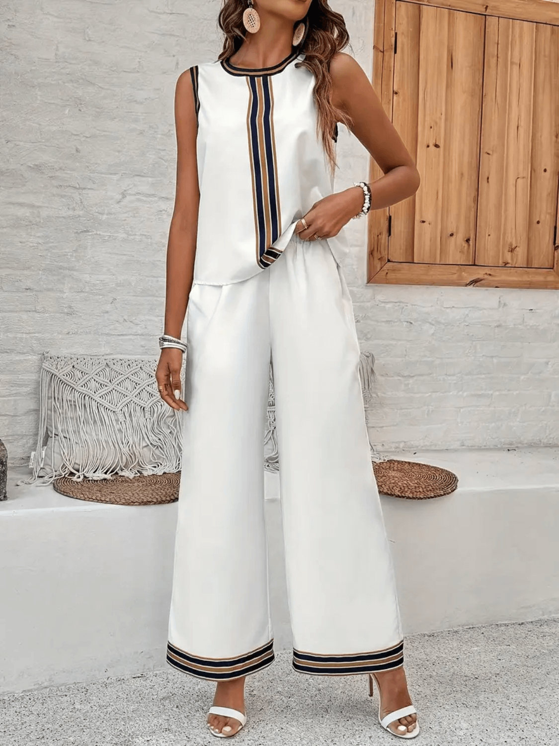 Conjunto com Blusa Regata Estampada e Calça Cós Alto com Bolsos - Melody