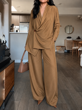 Conjunto com Blusa Envelope Assimétrica e Calça Pantalona Elegante - Ohana