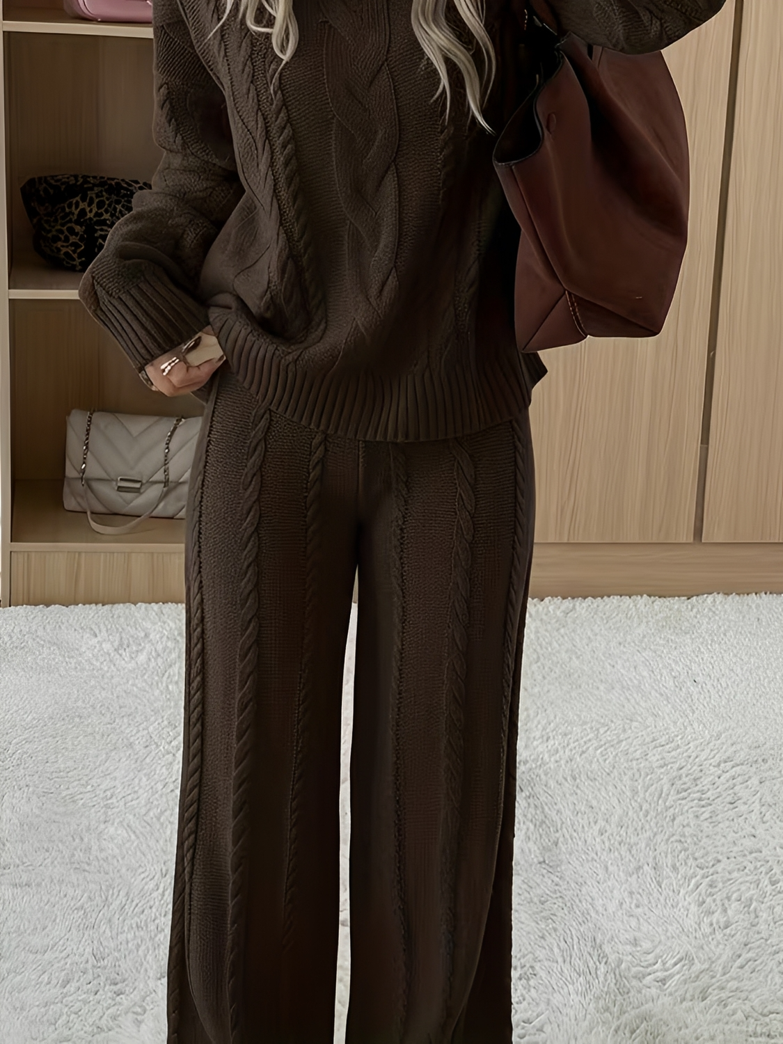 Conjunto em Tricô Trançado com Suéter Gola Alta e Calça Wide Leg - Sylvie