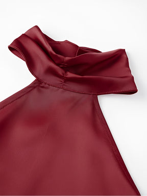 Blusa Halter Acetinada com Barra Assimétrica em Renda Delicada – Ximena