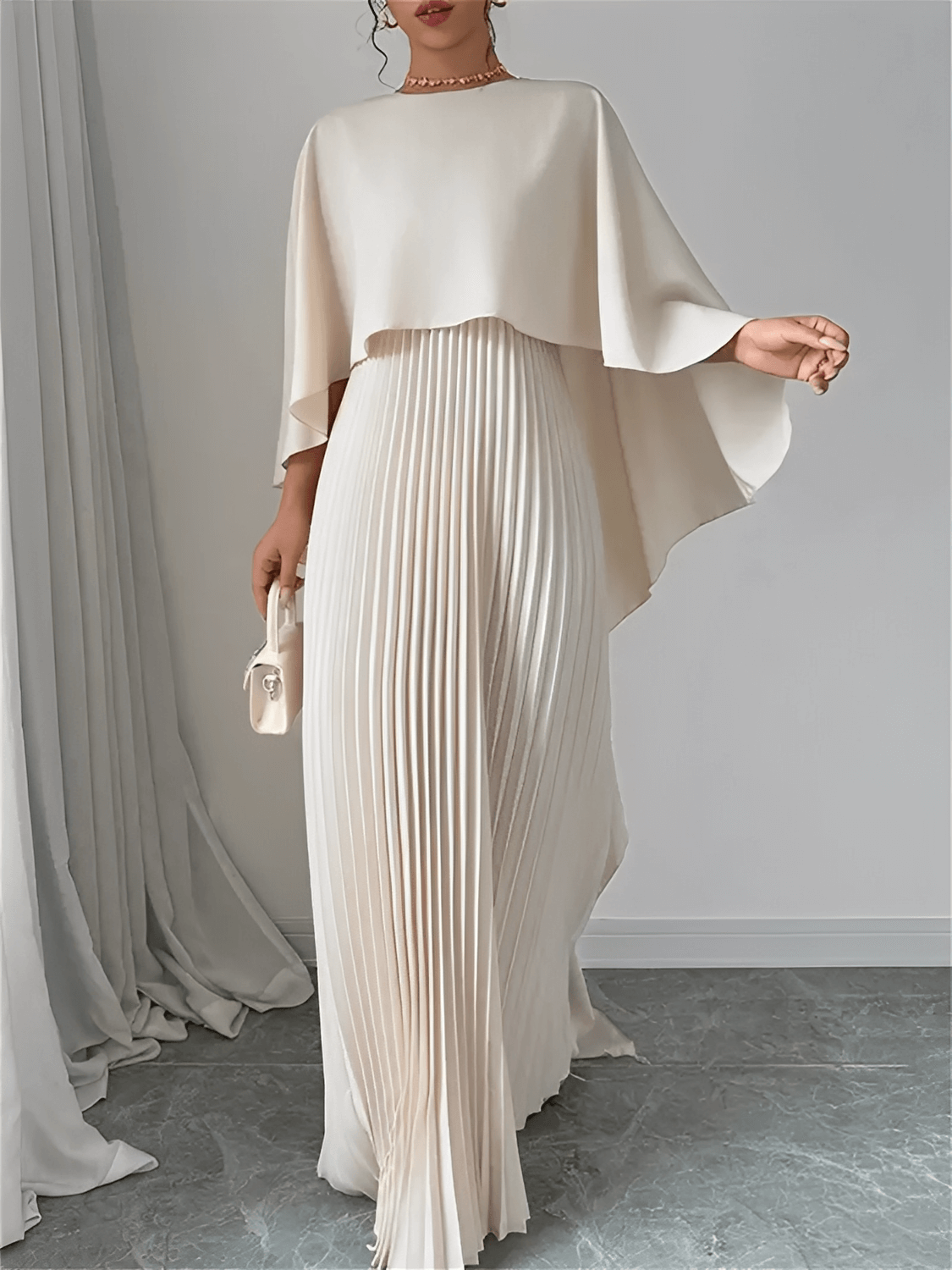 Vestido Feminino Longo de Festa Plissado com Capa Peplum Elegante Embutida – Loren