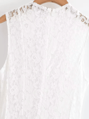 Vestido Midi em Renda Texturizada com Flores Acinturado – Carlota