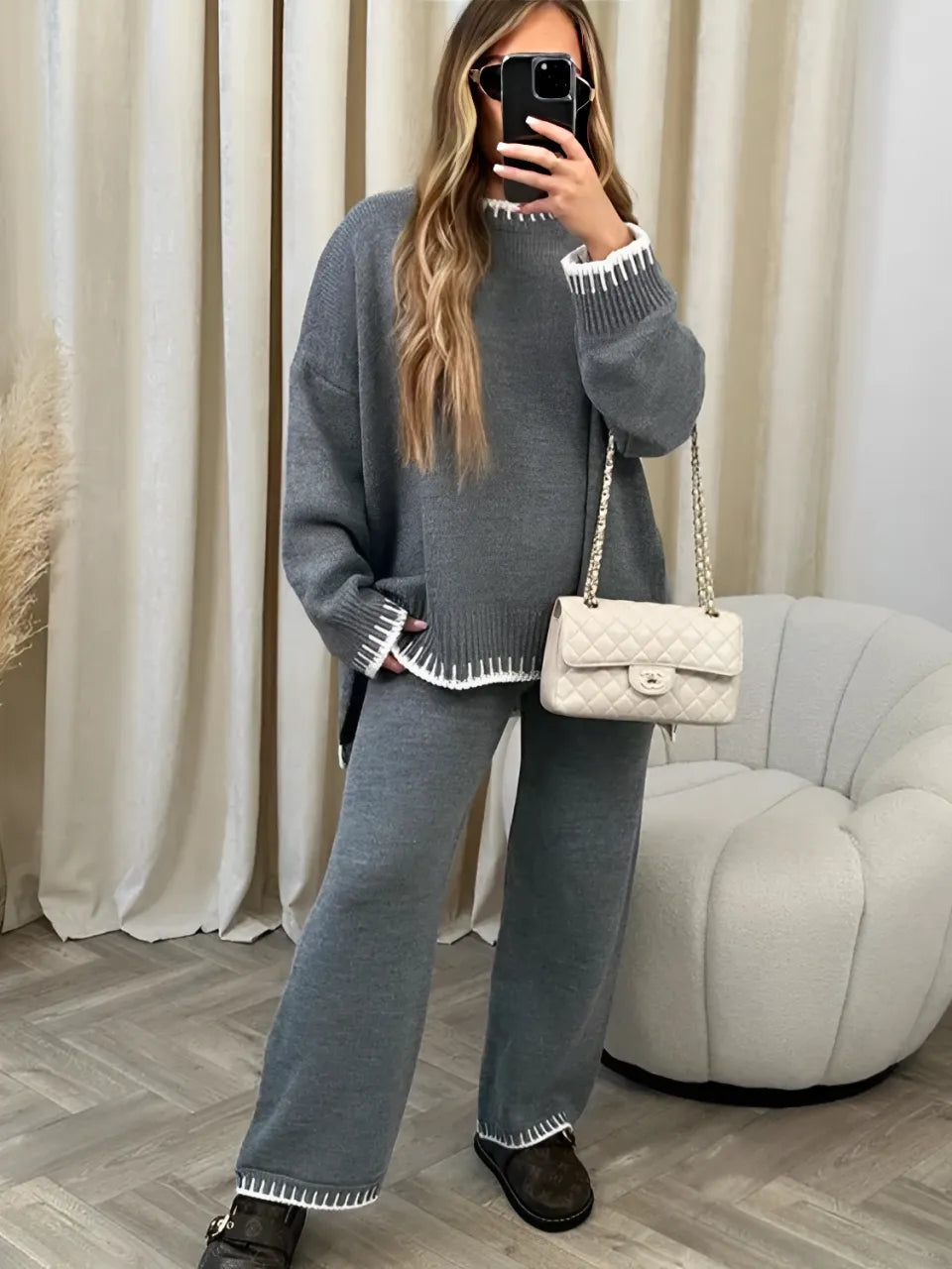 Conjunto Feminino com Suéter e Calça com Detalhes em Crochê – Íris