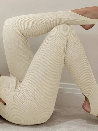 Calça Feminina Legging Canelada Cintura Alta com Pézinho - Leticia