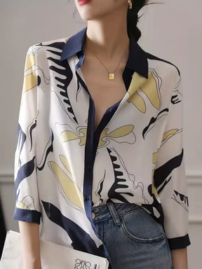 Camisa Estampada Casual com Decote em V e Botões - Elara