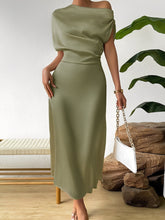 Vestido Midi Acetinado Acinturado com Decote Assimétrico Drapeado - Cleo