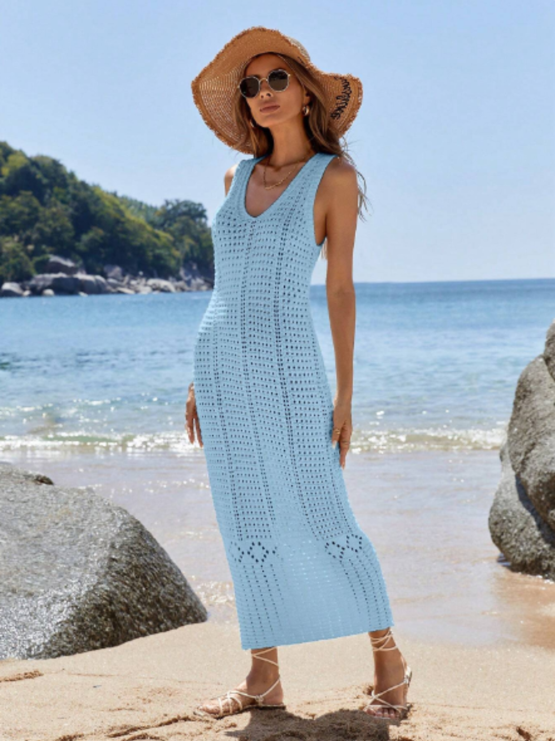 Vestido Feminino Midi em Crochê Vazado Com Decote V e Alças Largas – Samantha