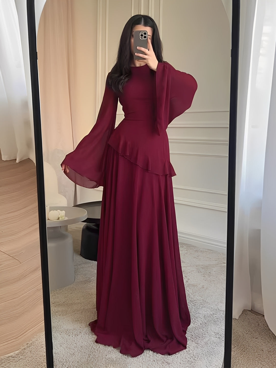 Vestido Longo de Festa em Chiffon com Manga Sino Babado e Amarração - Rubia