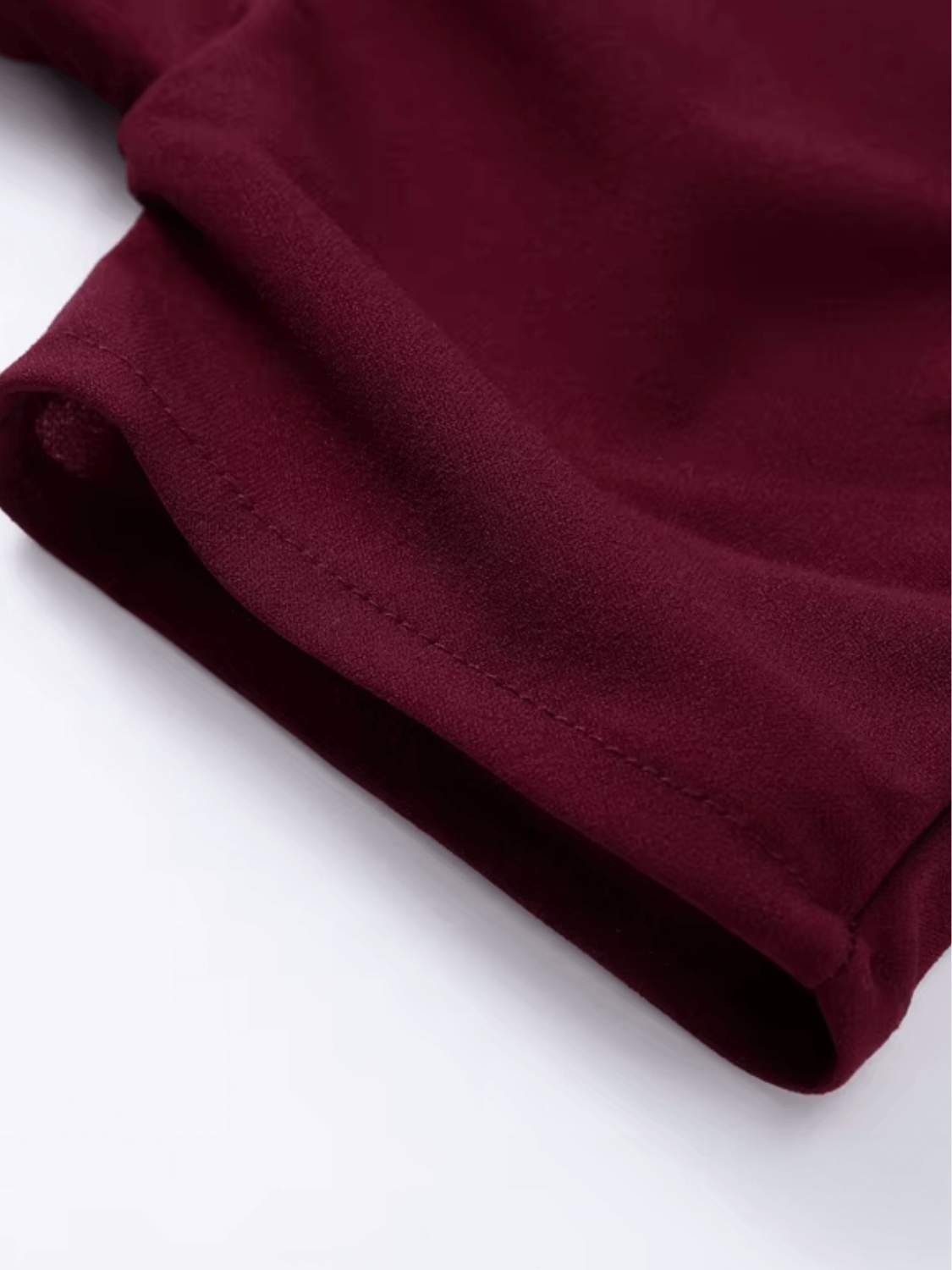 Vestido Maxi com Ombro Assimétrico e Saia Plissada Sofisticada – Luana