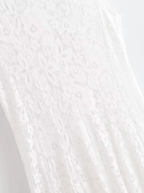 Vestido Midi em Renda Texturizada com Flores Acinturado – Carlota