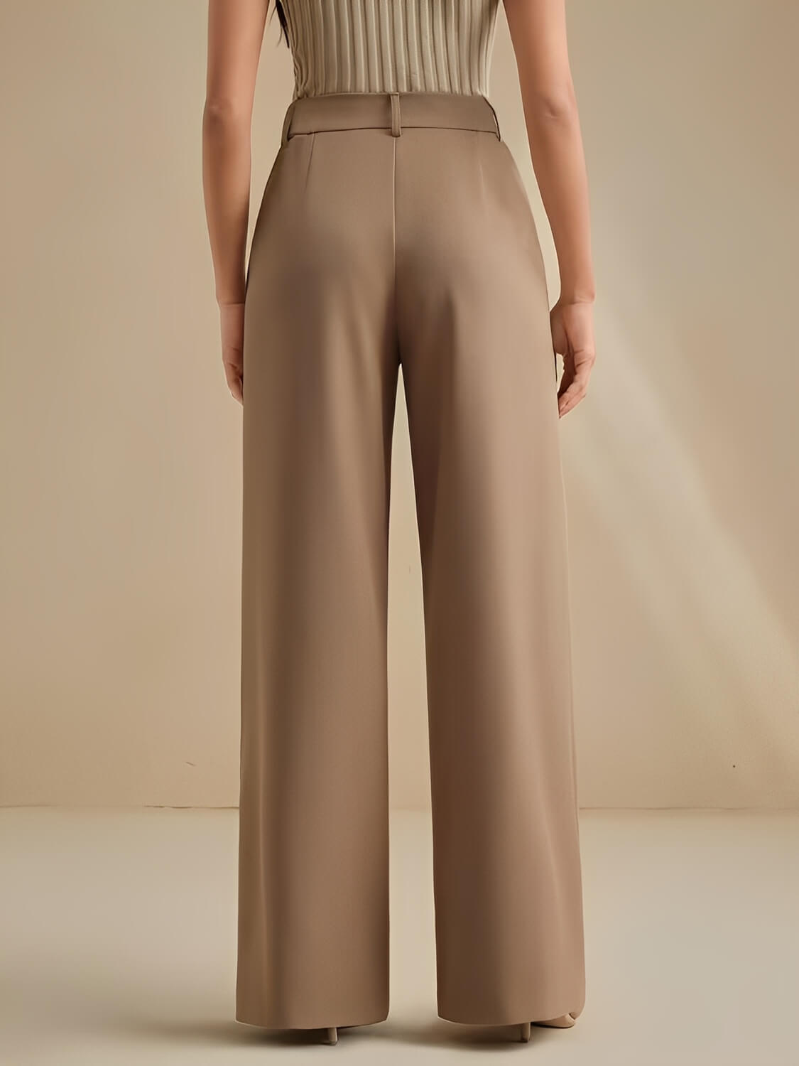 Calça Pantalona de Alfaiataria Cintura Alta com Pregas Verticais – Jade