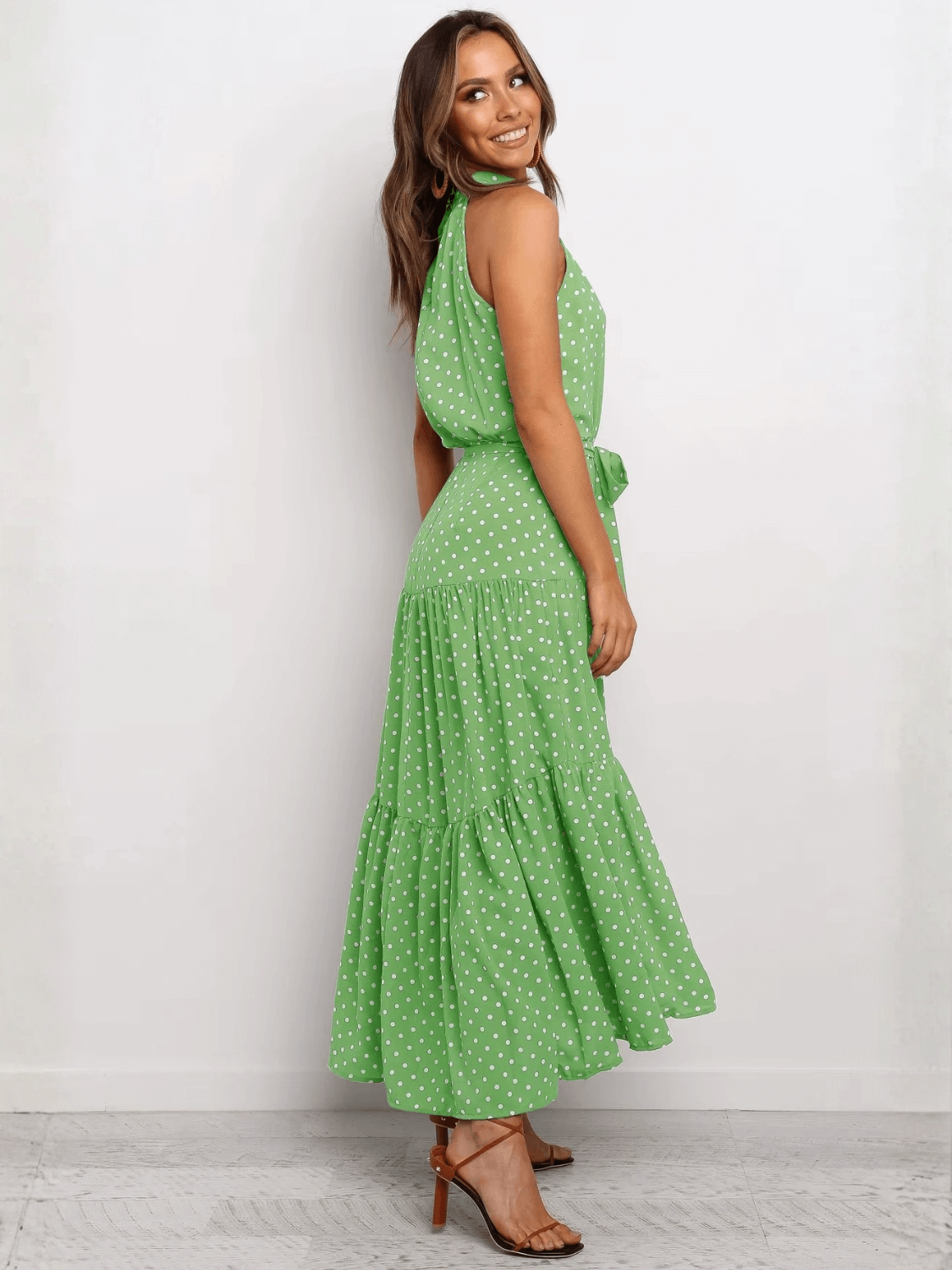 Vestido Midi em Poá Acinturado Decote Halter e Saia em Camadas – Andressa [FRETE FULL]