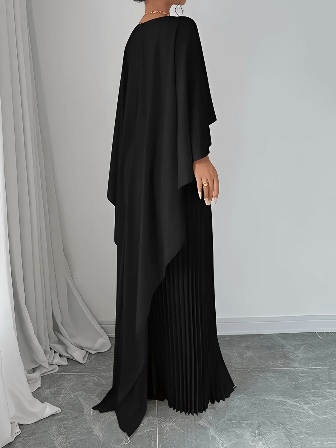 Vestido Feminino Longo de Festa Plissado com Capa Peplum Elegante Embutida – Loren