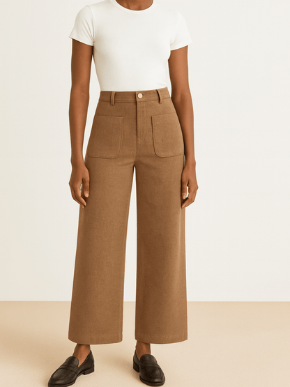 Calça Feminina Vintage em Veludo Cotelê com Bolsos Frontais Cintura Alta e Modelagem Wide Leg - Antonia