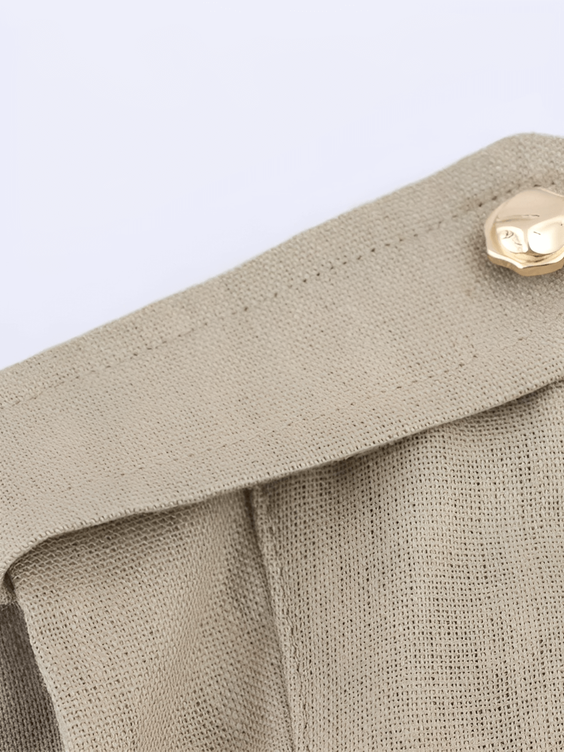 Vestido Feminino Midi Chemise Sem Mangas com Botões Frontais Bolsos Decorativos e Fivelas Laterais – Melina