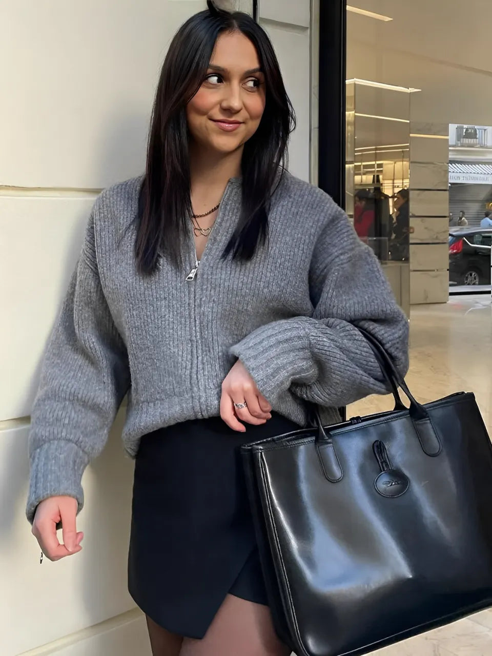 Jaqueta Bomber Canelada com Zíper e Gola Redonda - Caterine