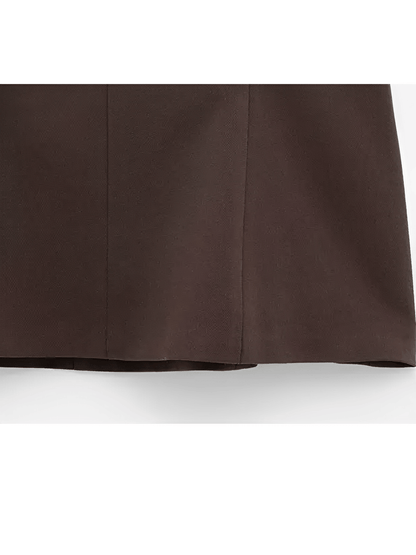 Blusa Feminina Tomara que Caia Estruturada com Recorte Frontal em V e Bolsos Decorativos - Rita