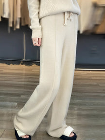 Calça Feminina Wide de Lã com Cintura Alta e Cadarço Ajustável – Justine