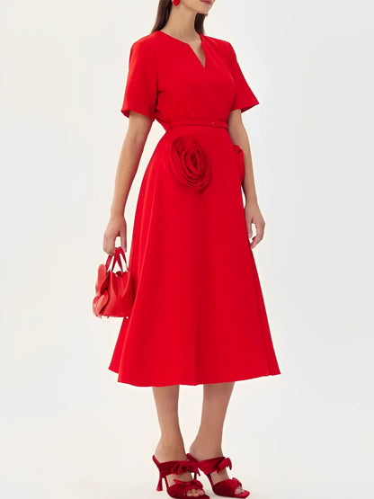 Vestido Feminino Midi Elegante com Aplique de Flor Cinto e Decote em V - Matilda