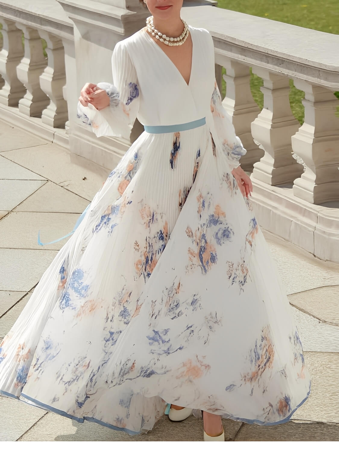 Vestido Longo Plissado Floral com Decote em V e Cinto-Faixa – Seraphina