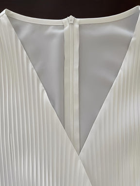 Vestido Longo Plissado Floral com Decote em V e Cinto-Faixa – Seraphina