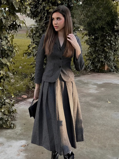 Conjunto Feminino de Blazer com Colarinho e Saia Midi em Lã Batida - Anastacia