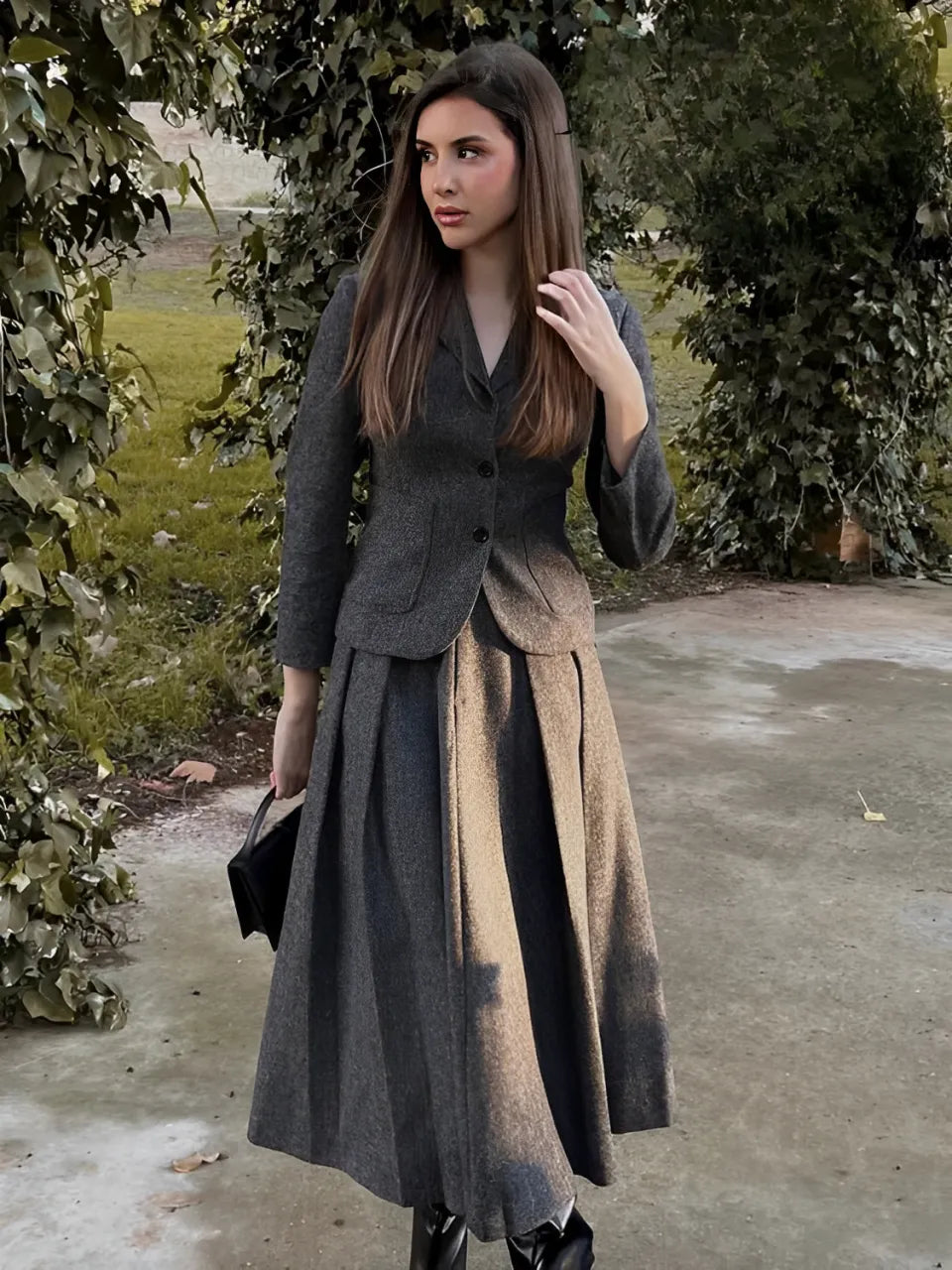 Conjunto de Blazer com Colarinho e Saia Midi em Lã Batida - Anastacia