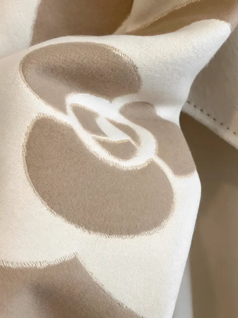 Cachecol Feminino em Caxemira com Estampa Floral - Rebeca