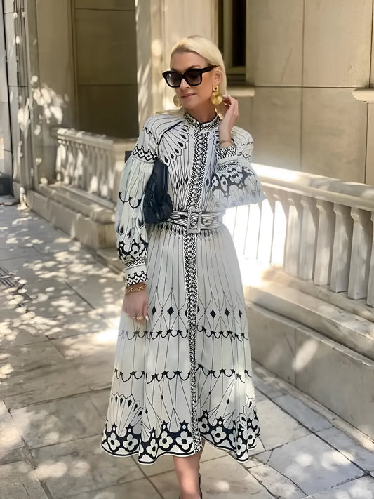 Vestido Feminino Midi Estampado Elegante com Gola Padre Cinto e Mangas Longas - Mia