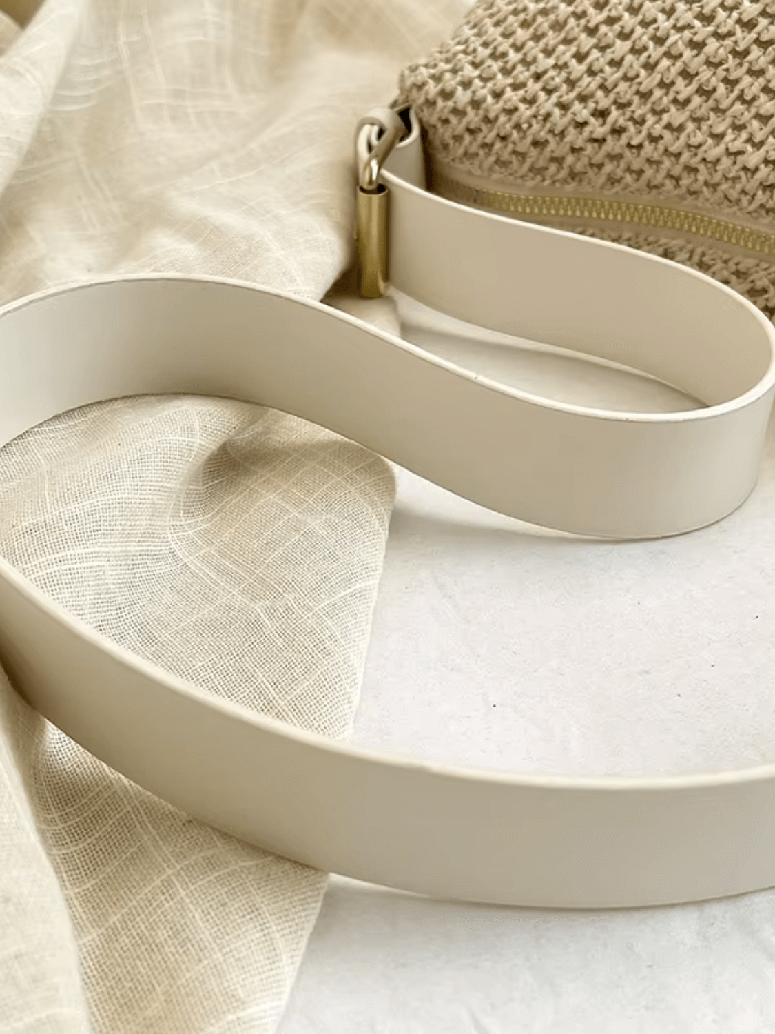 Bolsa Tiracolo de Palha com Alça Ajustável  Elegante em Couro PU- Coraline