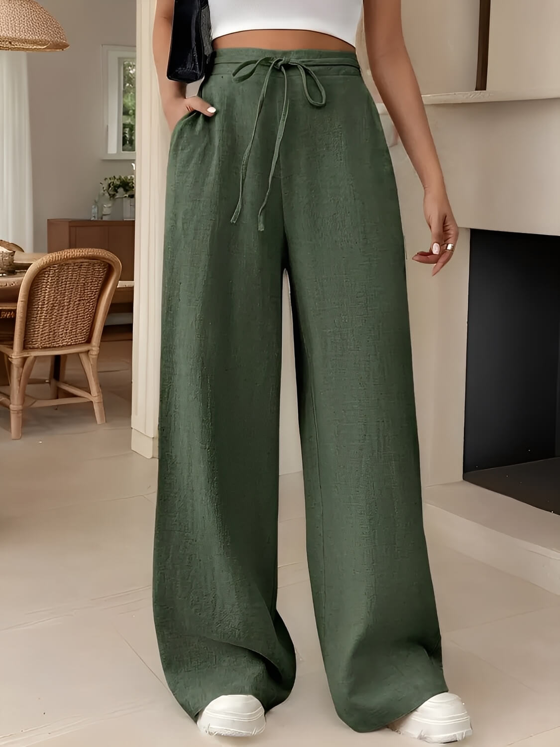Calça Pantalona com Cintura Alta Elástica e Amarração Ajustável – Anya