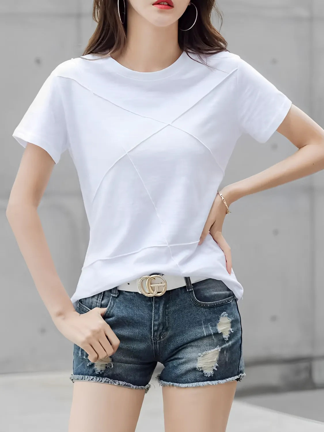 Blusa Básica com Relevo em Algodão e Decote Redondo – Lina