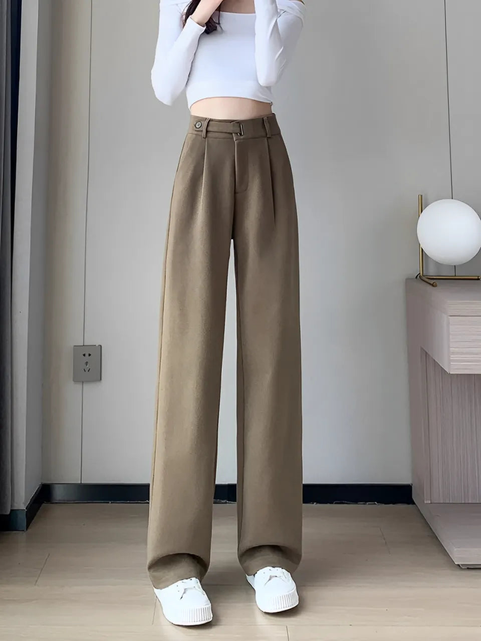 Calça Wide de Lã Batida com Cintura Alta de Elástico e Bolsos – Maysa