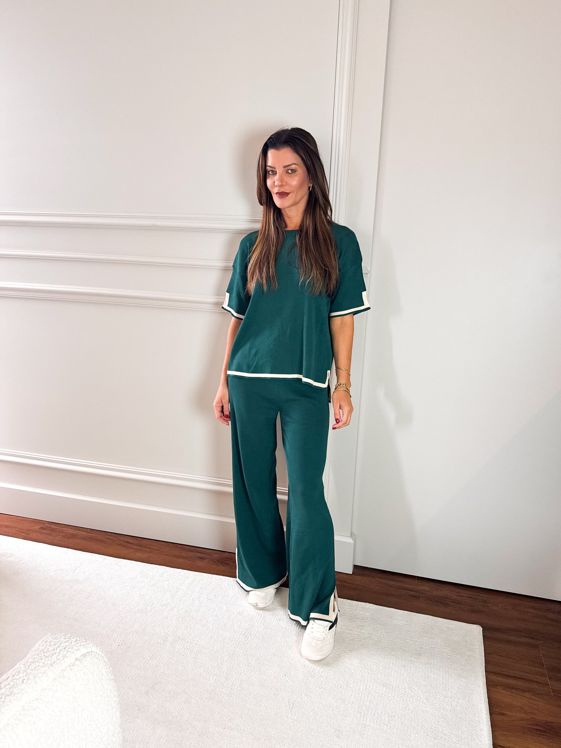 Conjunto Feminino em Viscose com Blusa Mullet e Calça com Fenda – Mirtes