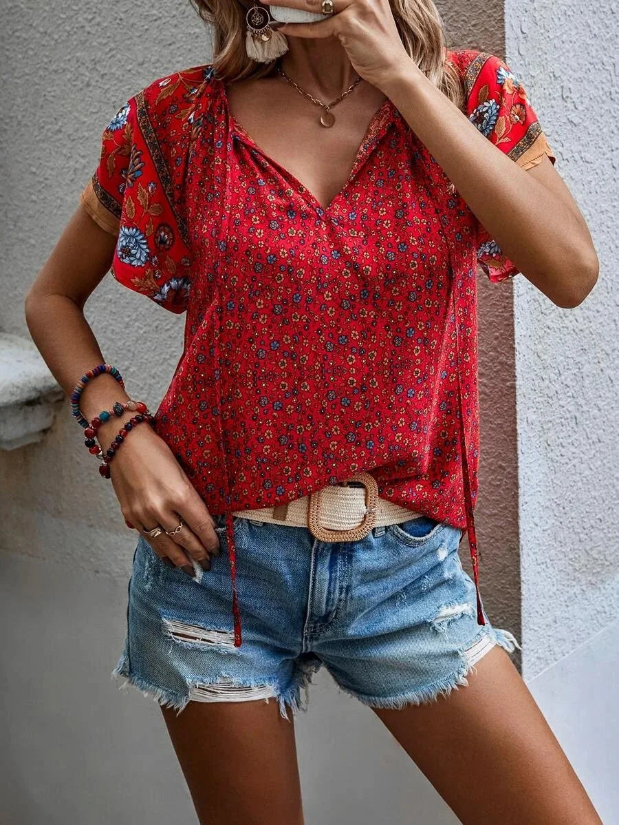 Blusa de Viscose com Mangas Borboleta e Estampa Floral – Tereza